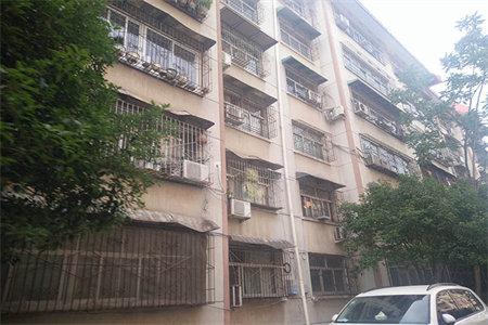 正大文苑3室2厅1卫90㎡，带车库